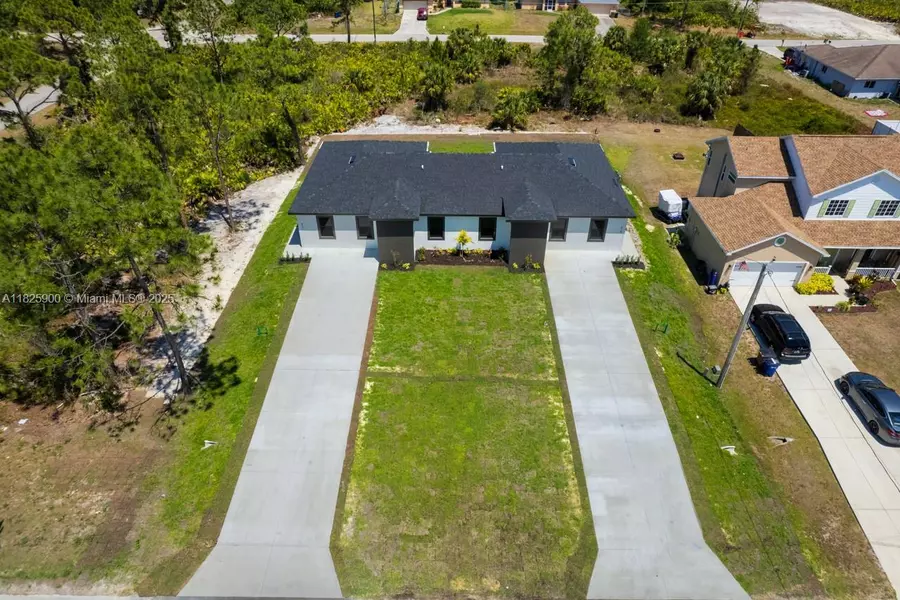 817/819 Eisenhower Blvd, Lehigh Acres, FL 33974
