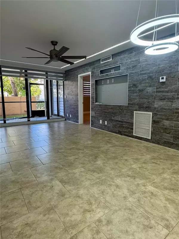 Coral Springs, FL 33065,8437 Forest Hills Drive #103