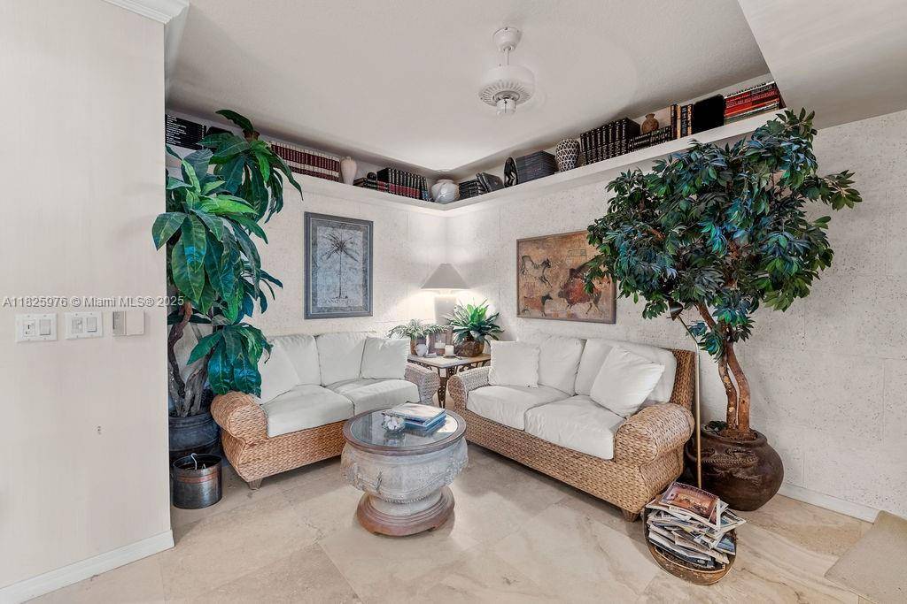 Fort Lauderdale, FL 33308,3200 N Ocean Blvd #405