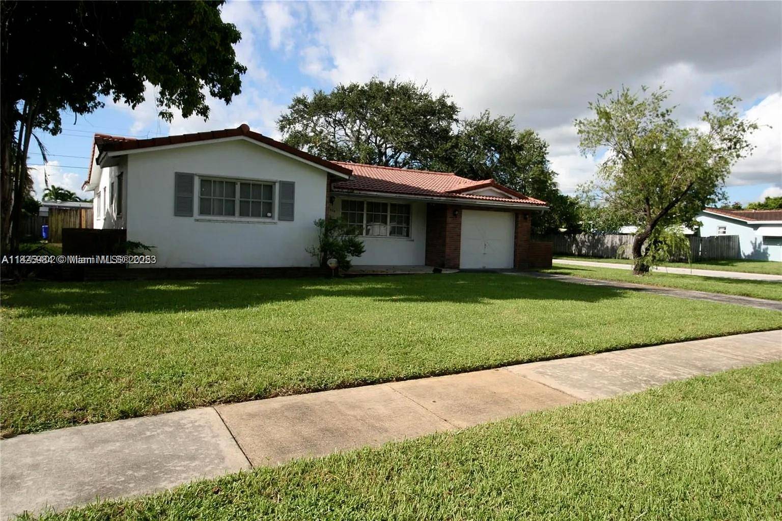 Hollywood, FL 33021,4534 Van Buren St #na