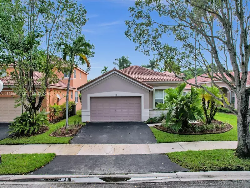 938 Bluewood Ter, Weston, FL 33327