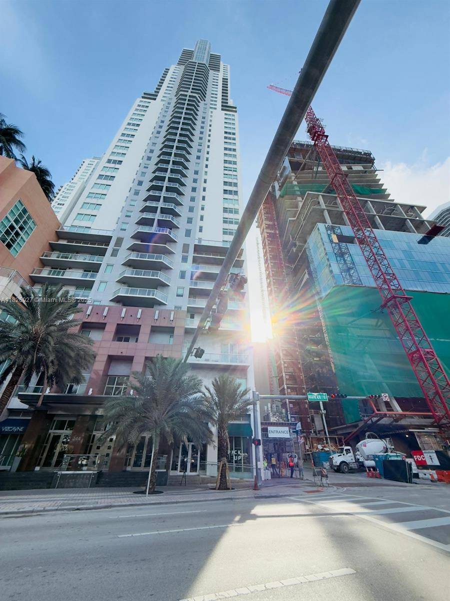 Miami, FL 33132,244 Biscayne Blvd #2305