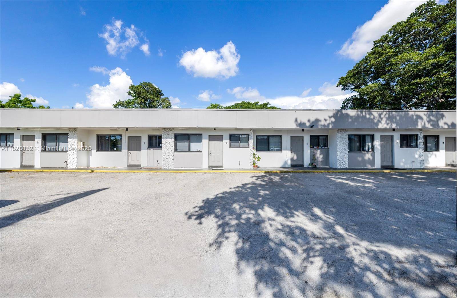 2237 Taylor St, Hollywood, FL 33020