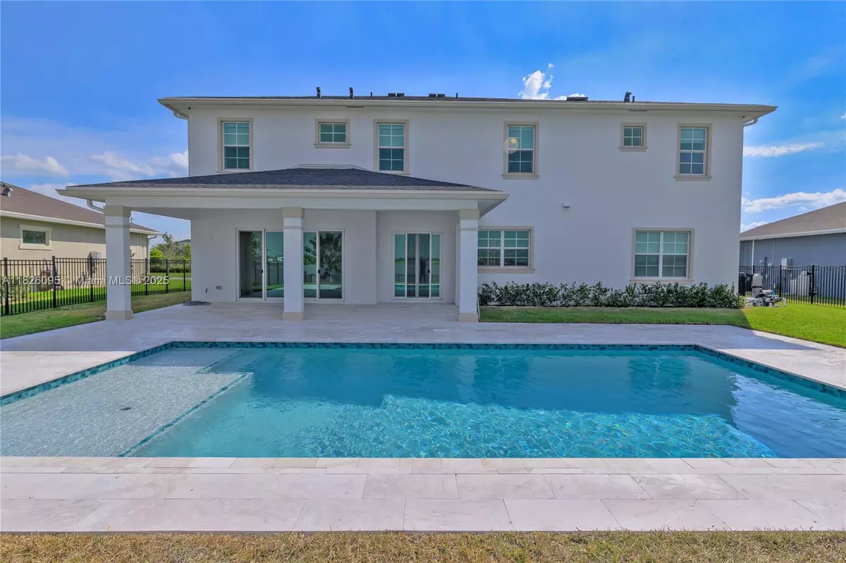 Loxahatchee, FL 33470,757 Hookline Cir