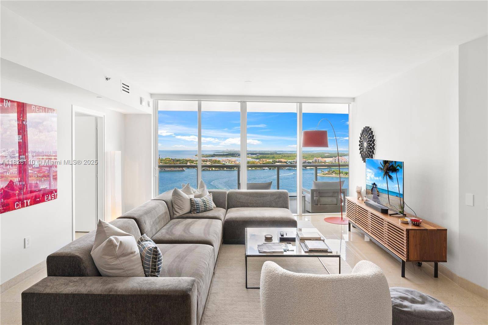 Miami Beach, FL 33139,450 Alton Rd #2705