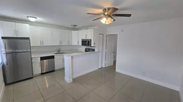 Oakland Park, FL 33334,101 NE 41st St #D62