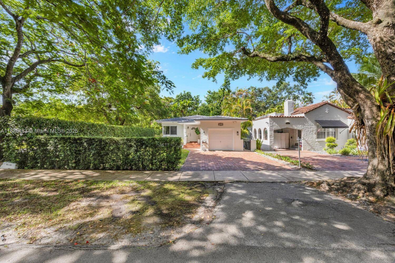 Coral Gables, FL 33134,900 MILAN AV