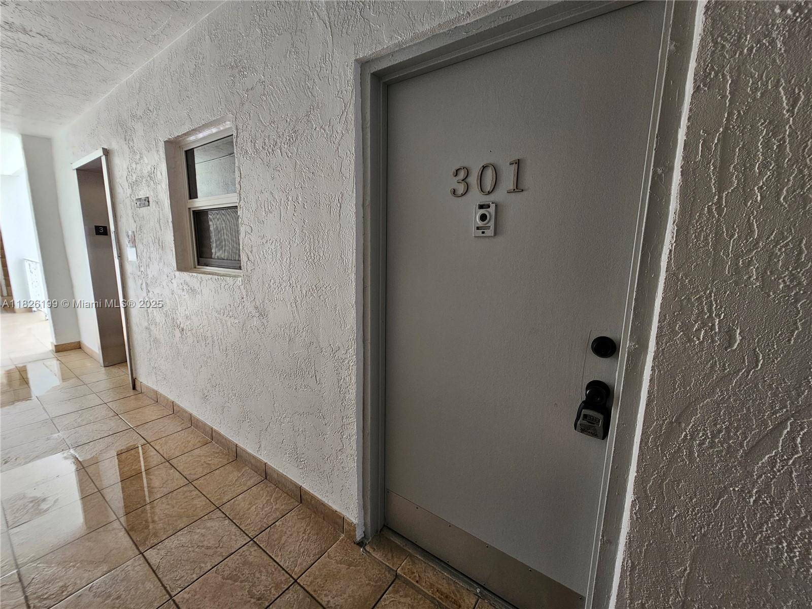 North Miami Beach, FL 33160,3944 NE 167th St #301