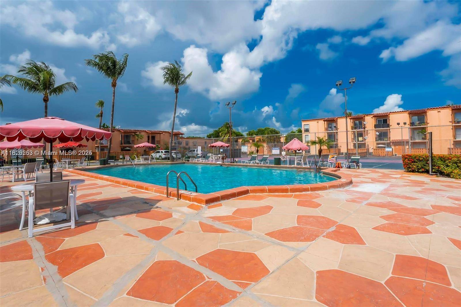 Miami Lakes, FL 33014,7204 Fairway Dr #I25