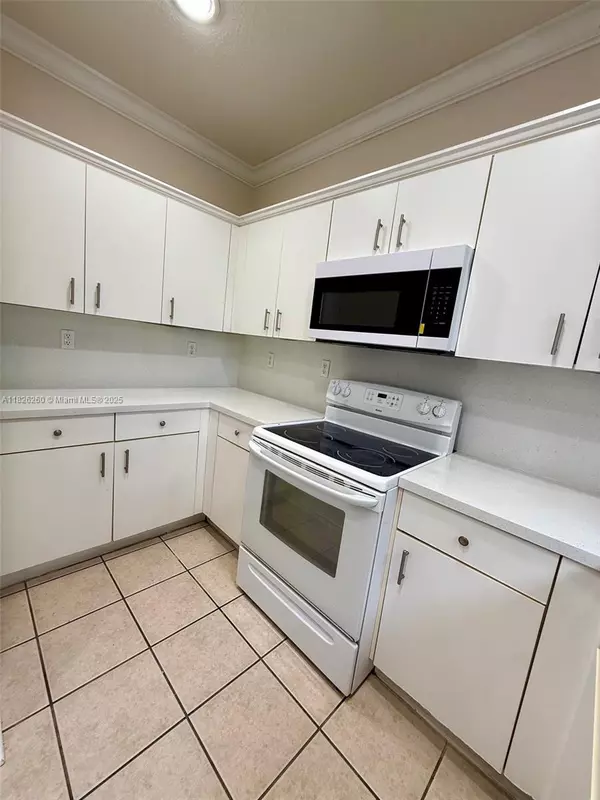Homestead, FL 33033,2601 NE 41st Cir
