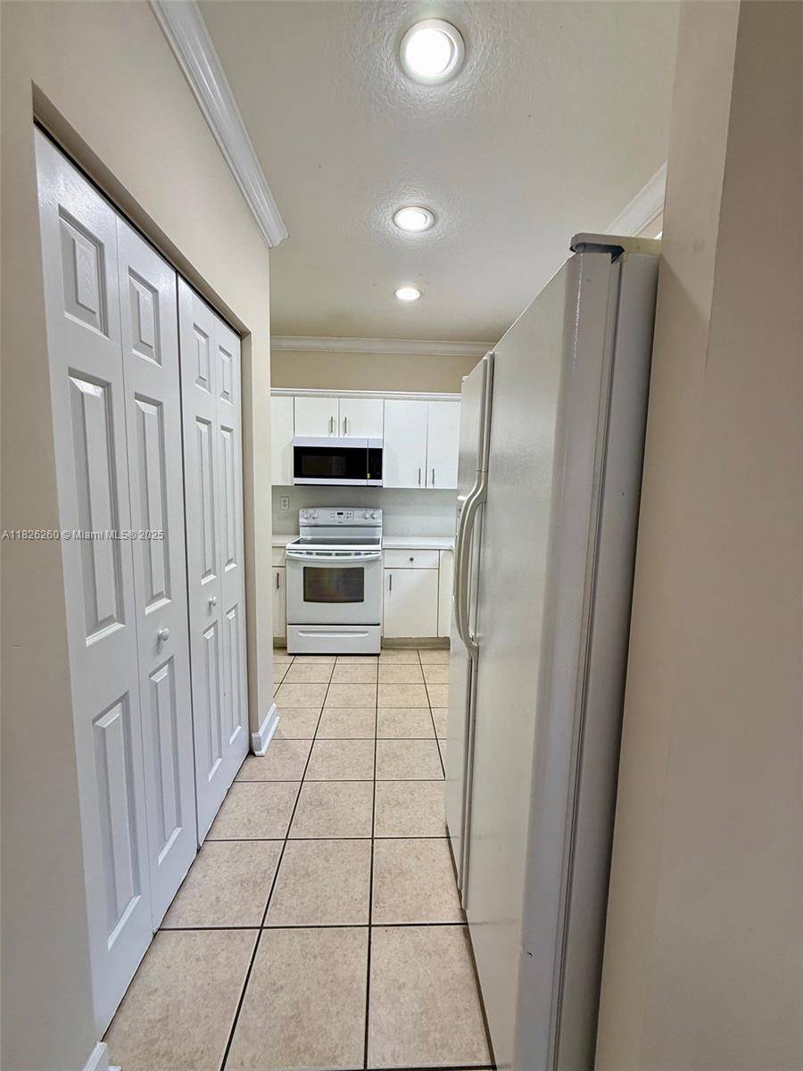 Homestead, FL 33033,2601 NE 41st Cir