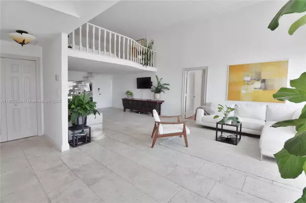 Miami Beach, FL 33141,6770 Indian Creek Dr #TE
