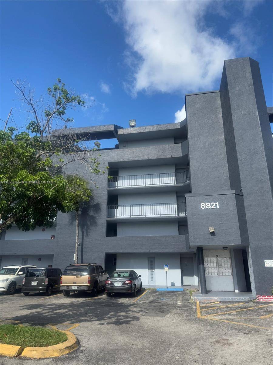 Miami, FL 33174,8821 W Flagler St #108