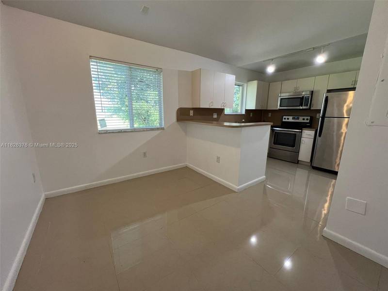 990 NE 33rd Ter #204, Homestead, FL 33033