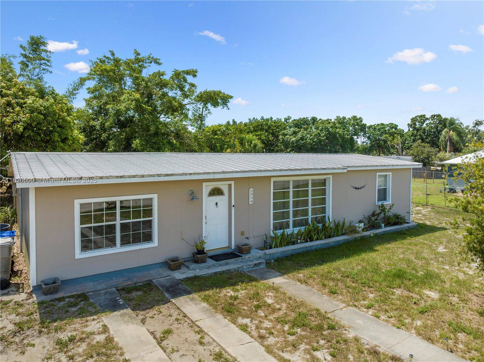 1934 SW 2nd Ave SW, Vero Beach, FL 32962