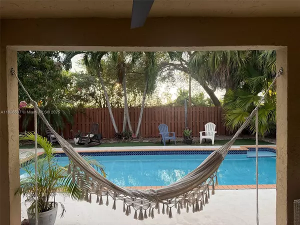 Miami, FL 33196,11150 SW 161st Pl