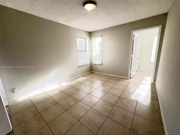 Margate, FL 33063,3480 N Pinewalk Dr N #124