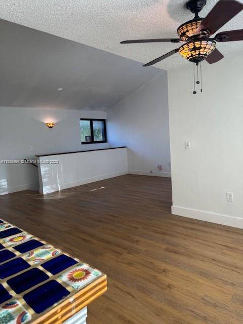 Miami, FL 33172,201 W Park Dr #203-2