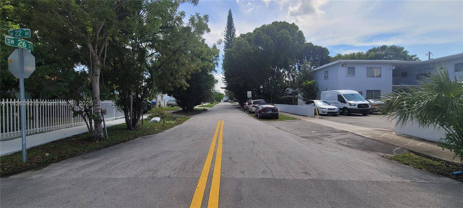 Miami, FL 33133,2615 SW 22nd Ave #17