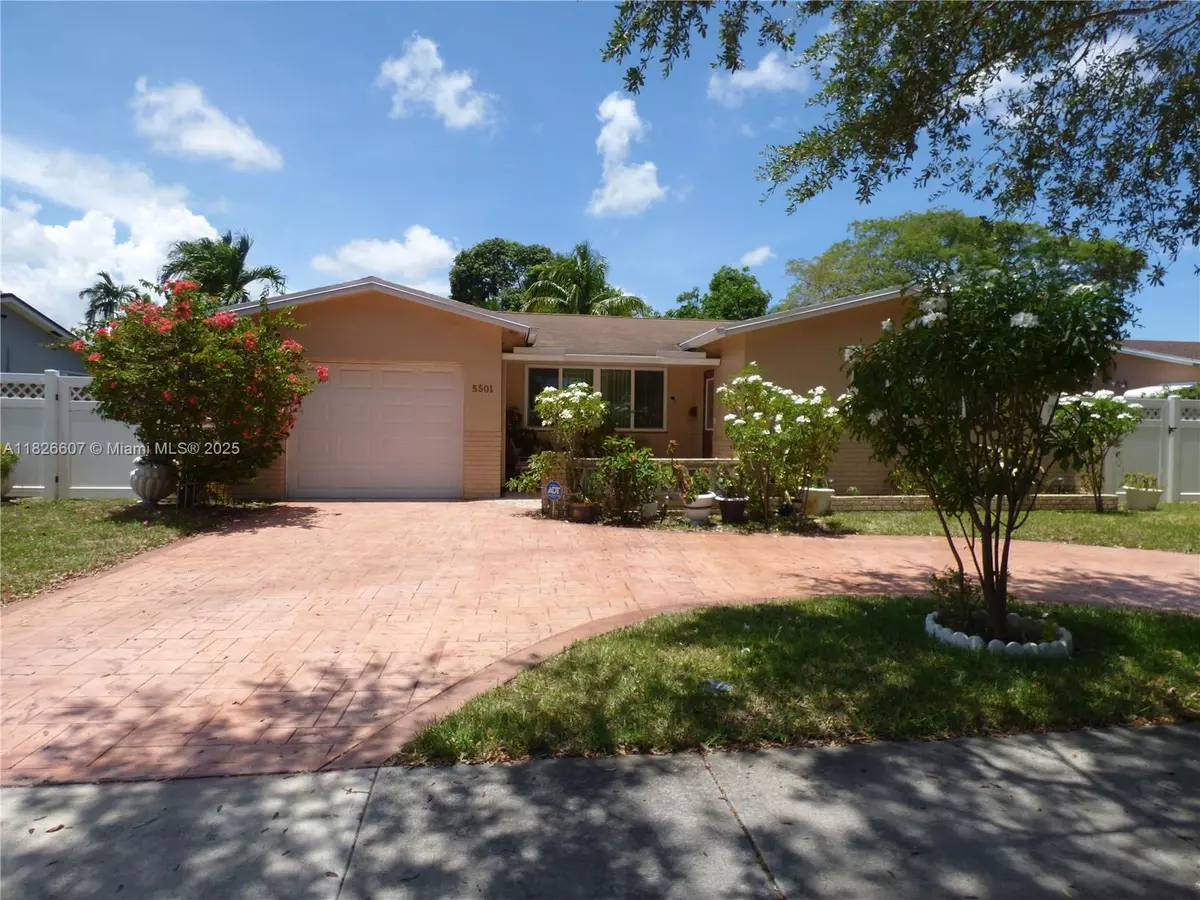 Hollywood, FL 33021,5501 Johnson St