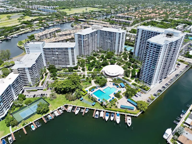 600 Three Islands Blvd #1016, Hallandale Beach, FL 33009