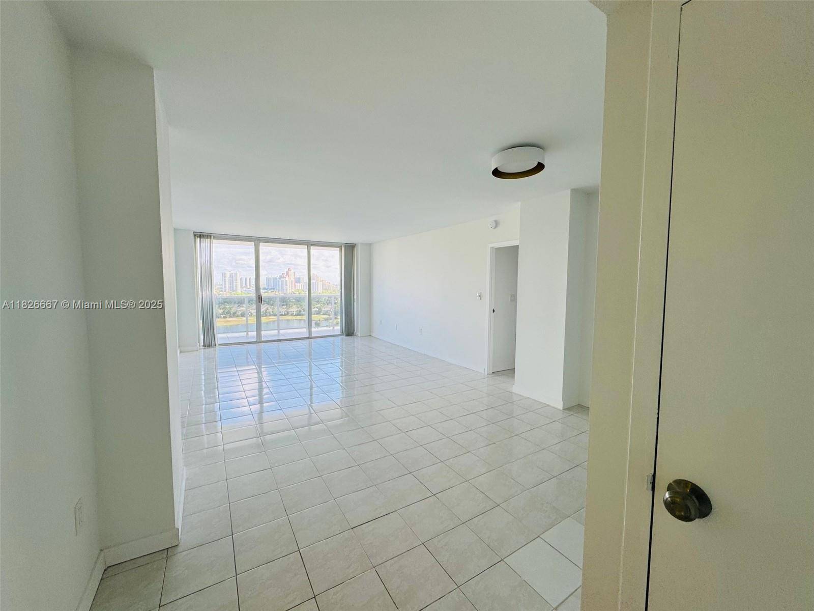 Aventura, FL 33180,3675 N Country Club Dr #1906