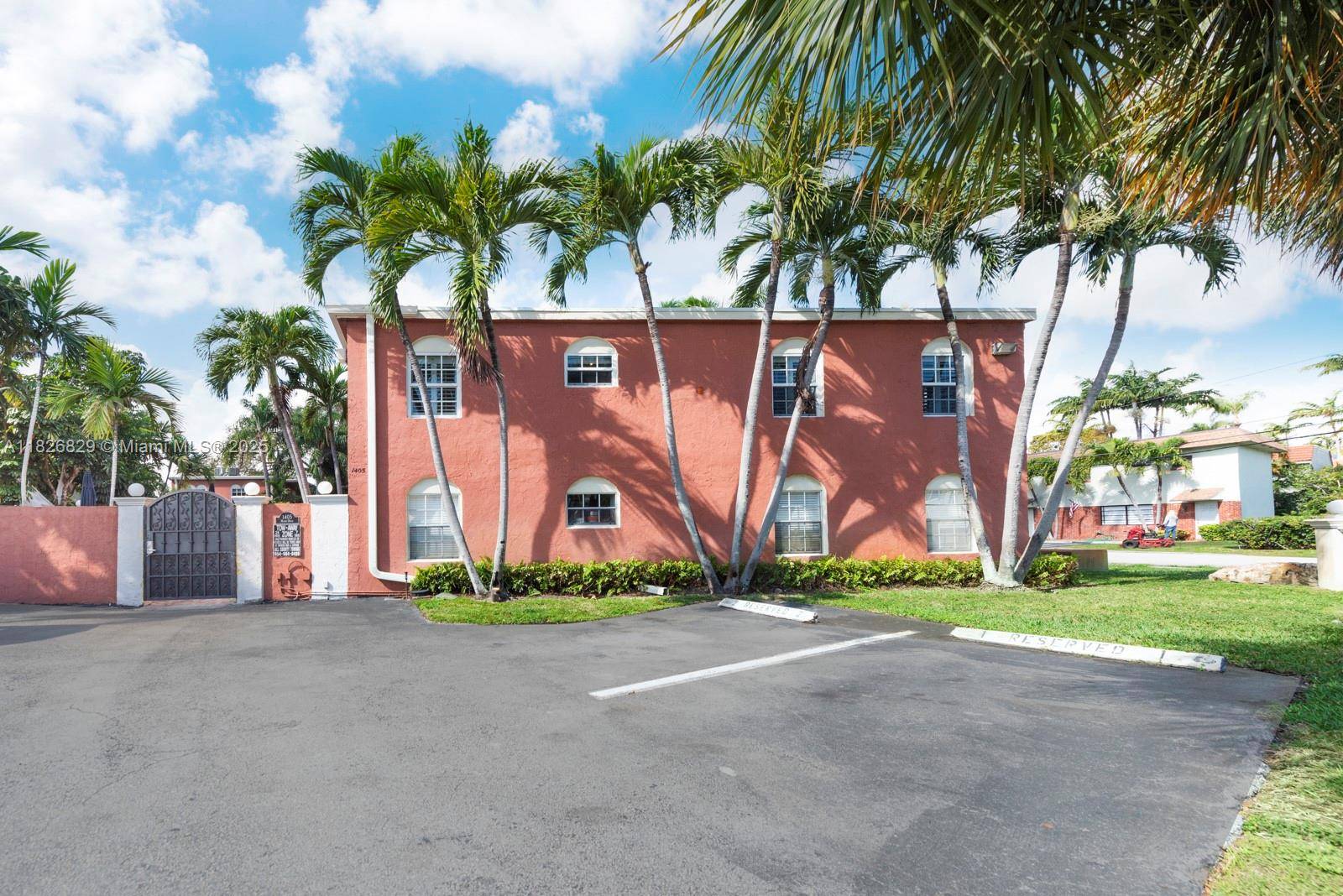 Fort Lauderdale, FL 33316,1405 Miami Rd #20