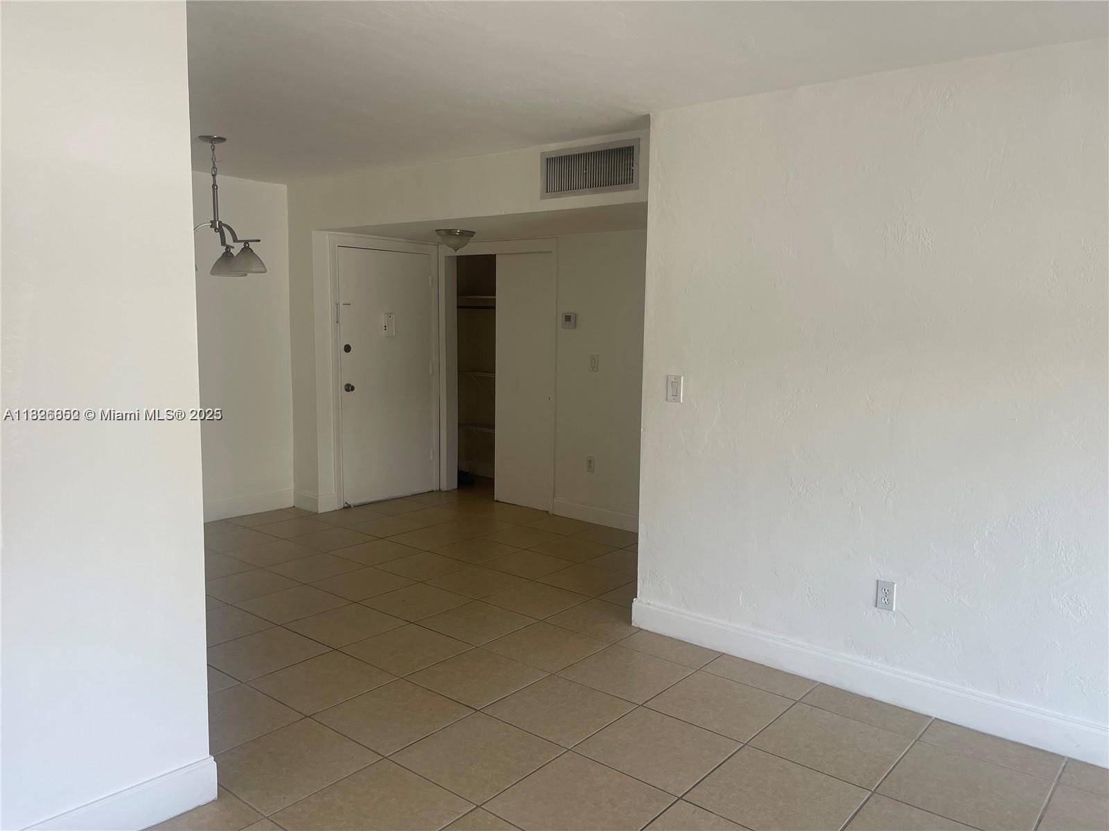 Miami, FL 33143,7401 SW 82nd St #210S