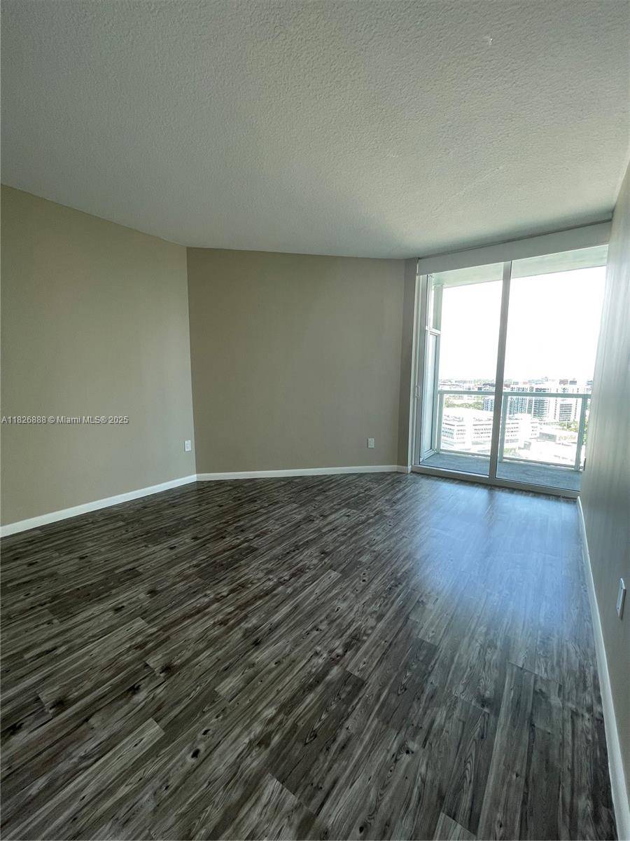 Miami, FL 33132,1900 N Bayshore Dr #2114