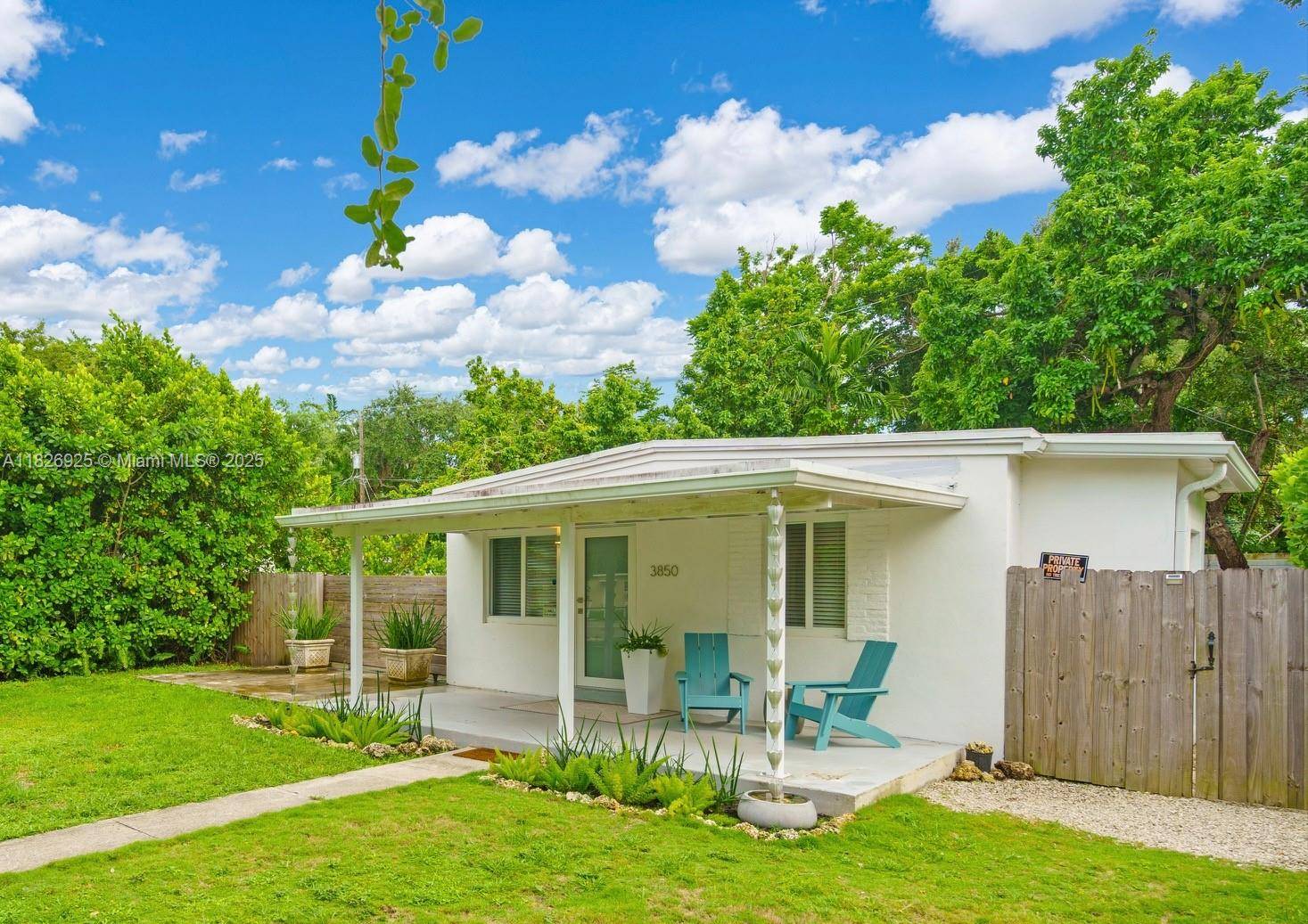 Coconut Grove, FL 33133,3850 Charles Ter