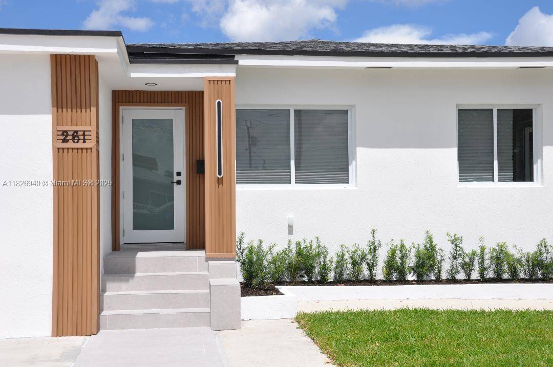261 NW 46th Ave, Miami, FL 33126