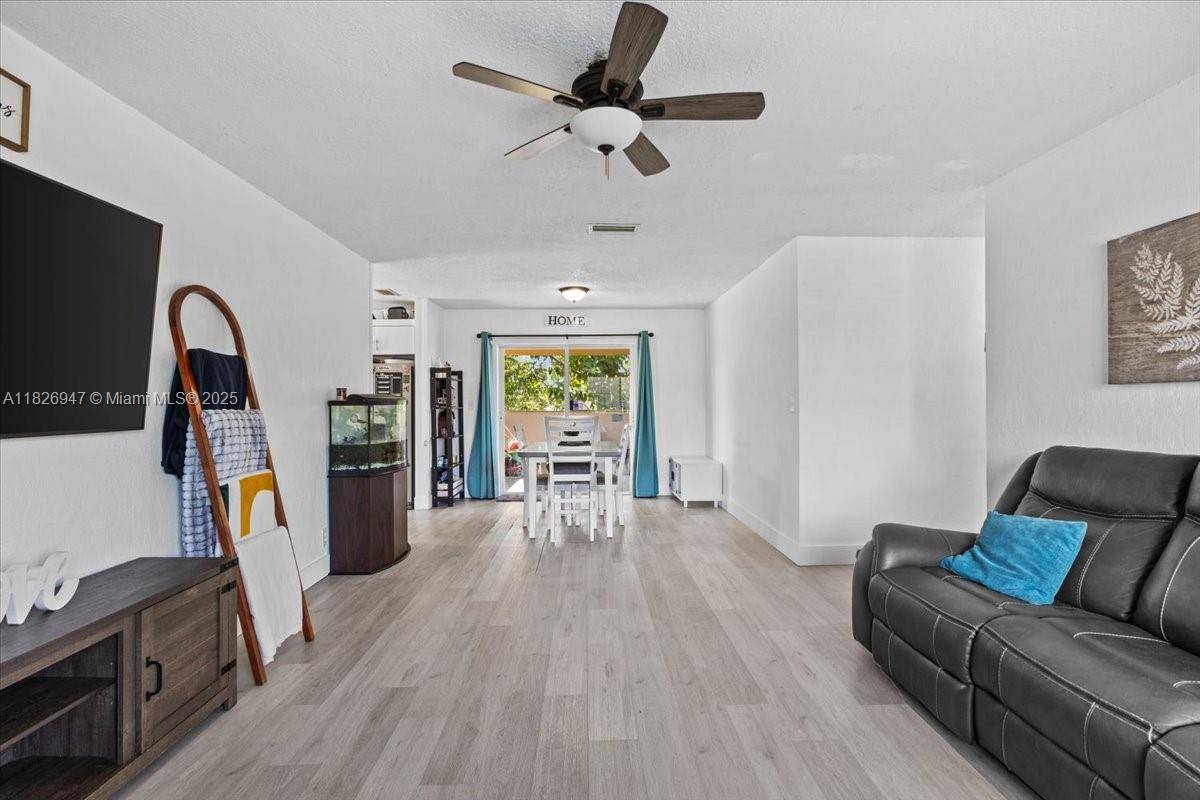 North Lauderdale, FL 33068,7307 SW 8th St
