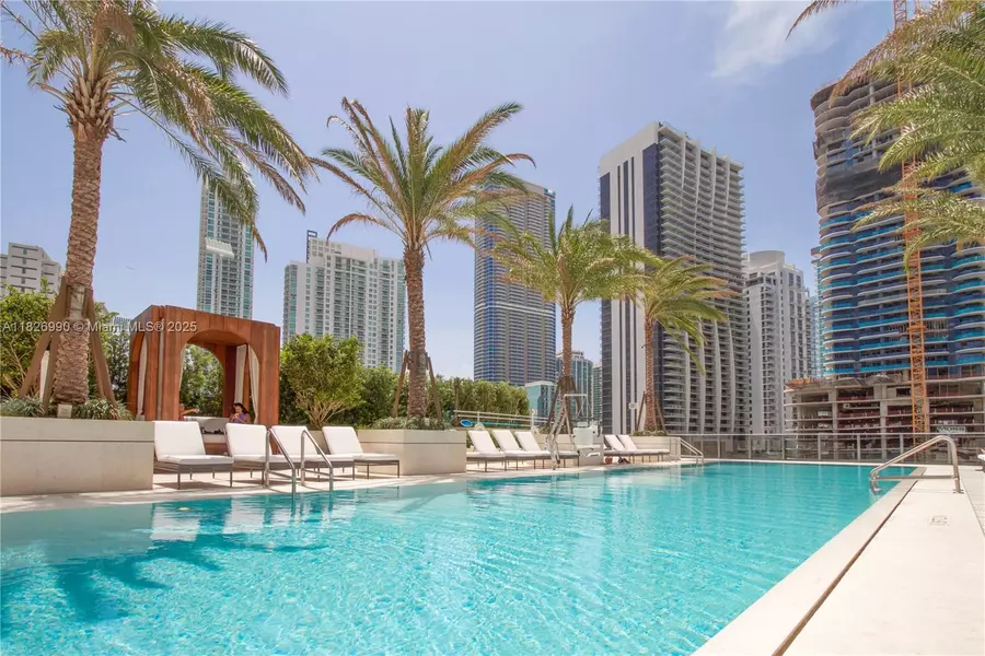 801 S Miami Ave #5410, Miami, FL 33130