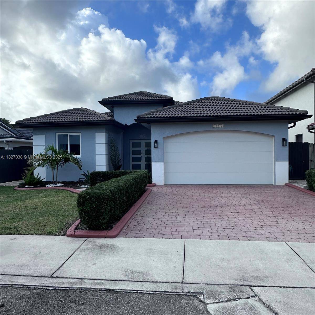 16012 SW 64th Ter, Miami, FL 33193