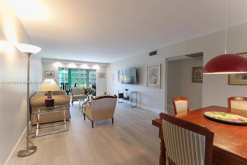 3203 Portofino Pt #F2, Coconut Creek, FL 33066
