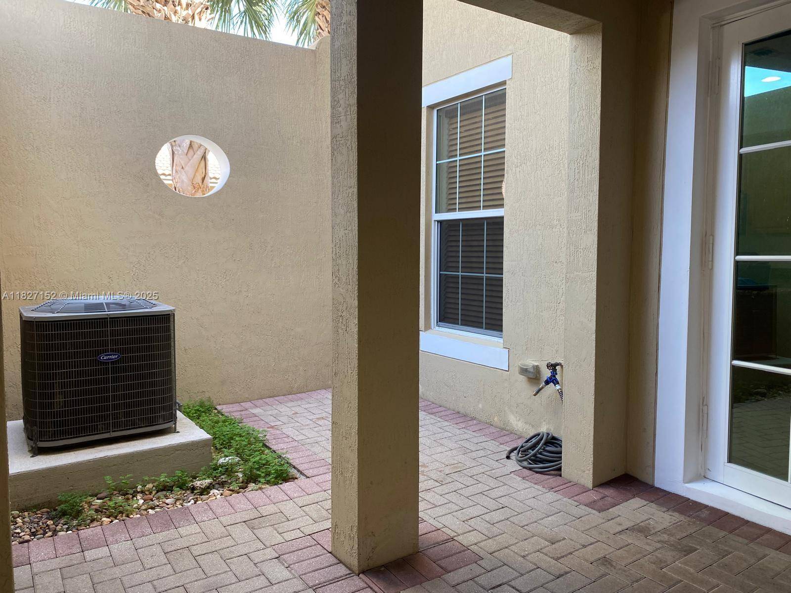 Pembroke Pines, FL 33027,14664 SW 14th St