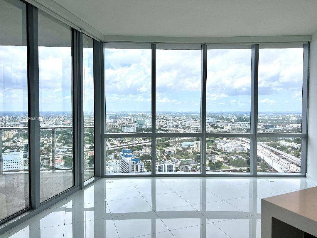Miami, FL 33132,851 NE 1st Ave #4504