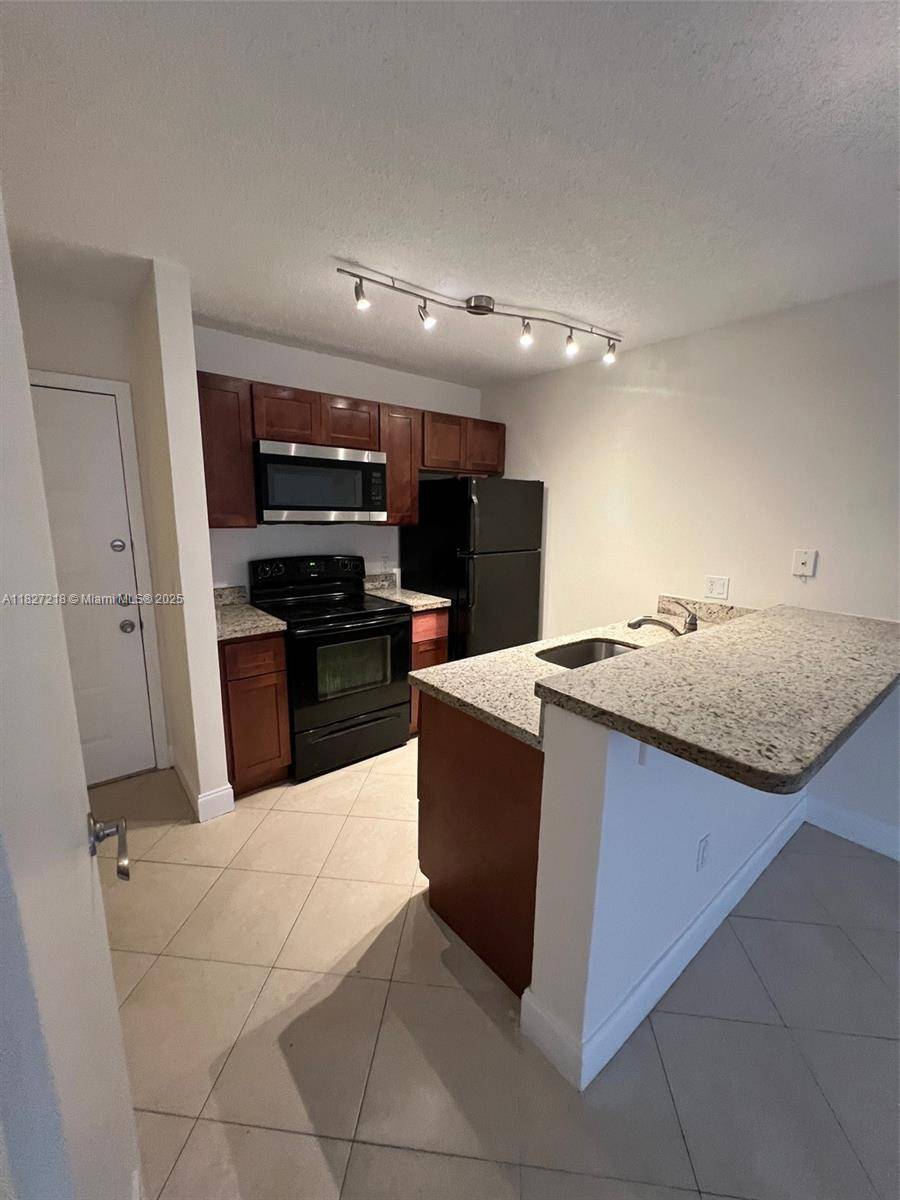 Pompano Beach, FL 33069,4581 W Mcnab Rd #13