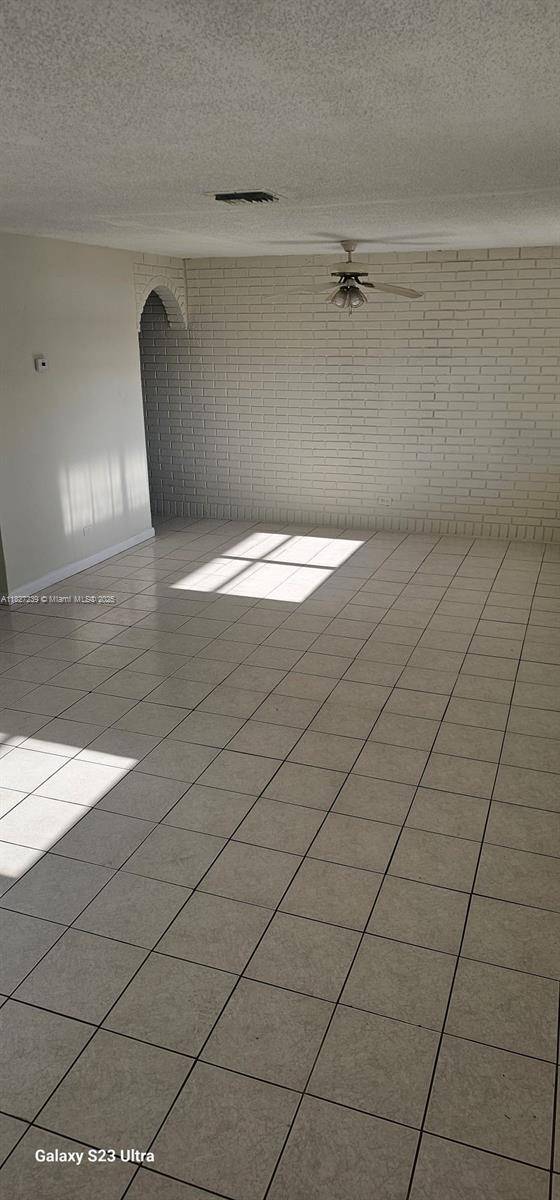 Miramar, FL 33023,6012 SW 33rd St #202