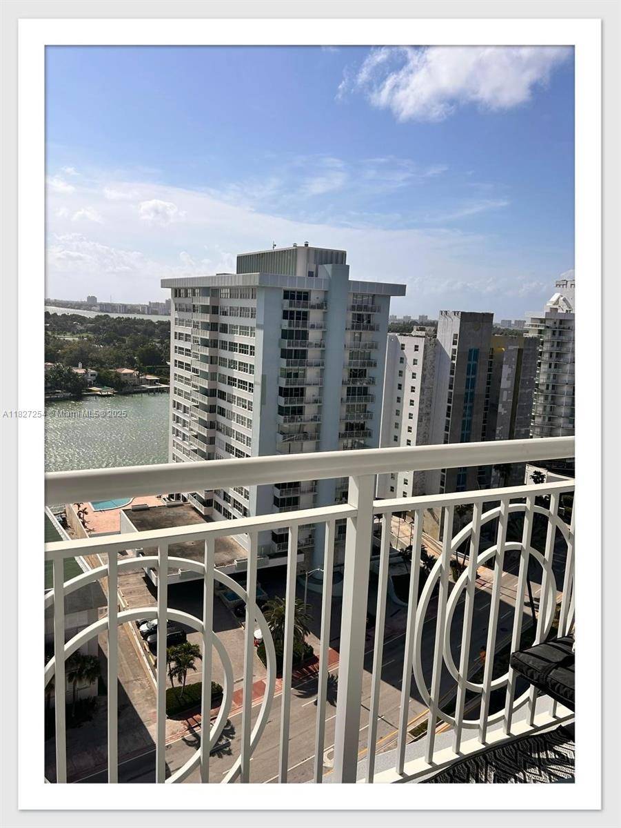 Miami Beach, FL 33140,5825 Collins Ave #PH1B