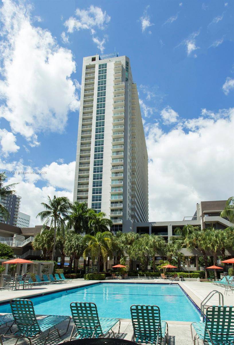 Miami, FL 33136,915 NW 1st Ave #H2408