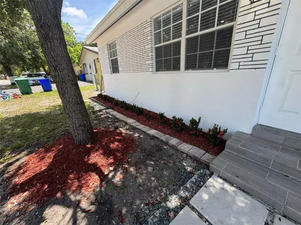 Fort Lauderdale, FL 33317,1657 SW 44th Ave
