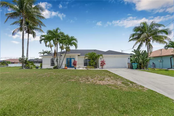 2607 Surfside Blvd, Cape Coral, FL 33914