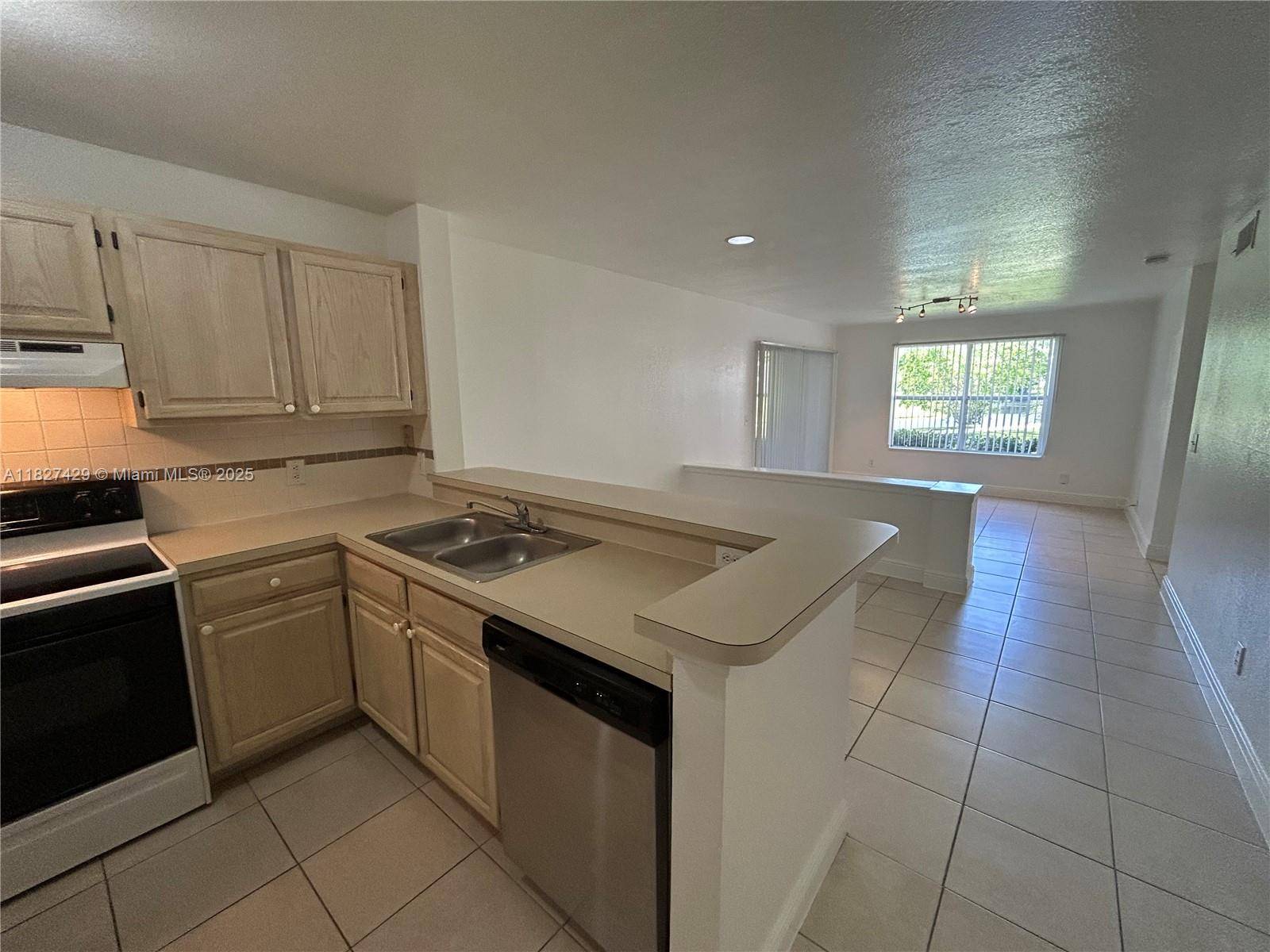 Delray Beach, FL 33445,1725 Palm Cove Blvd #2-101
