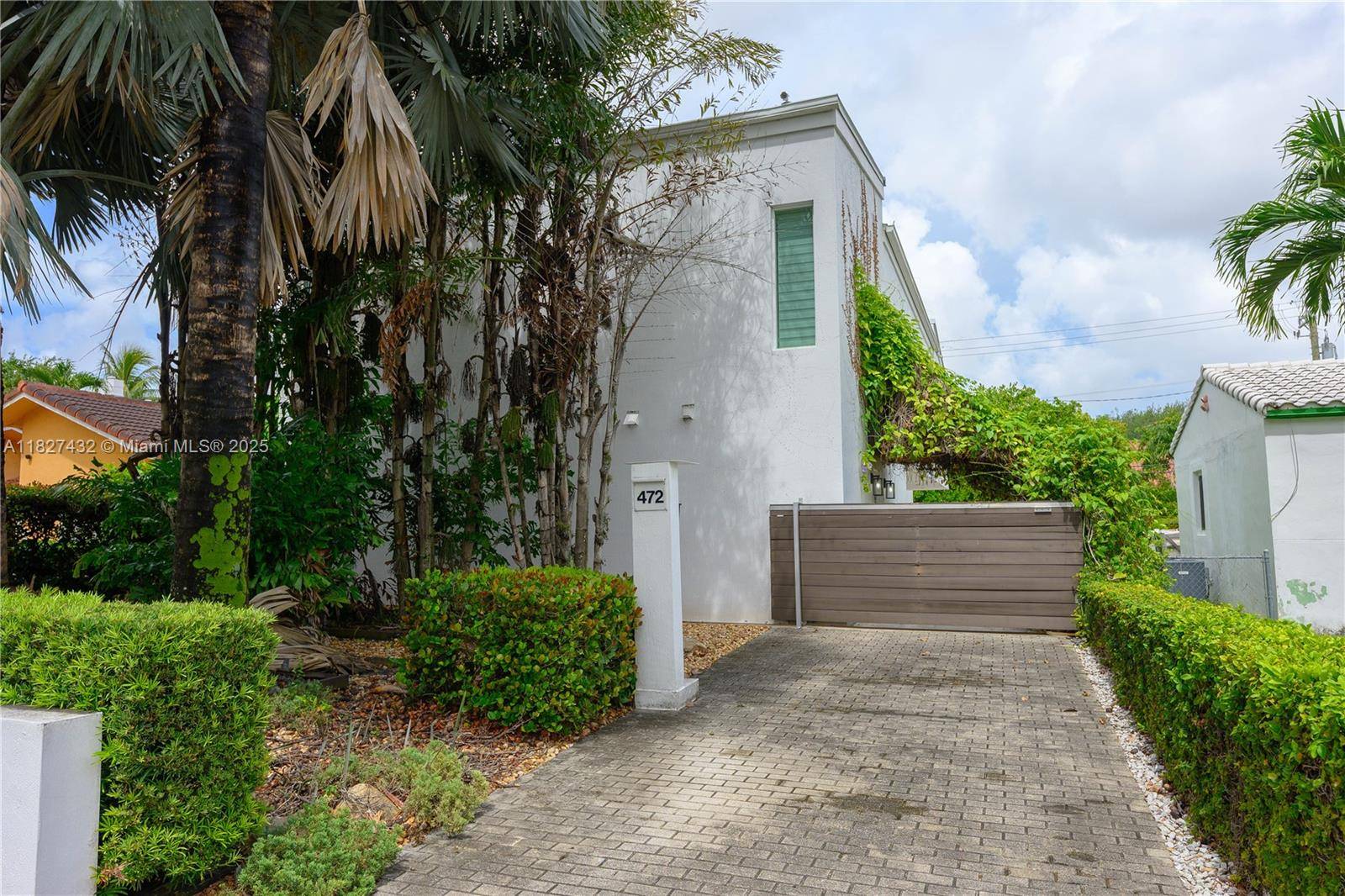 Miami Springs, FL 33166,472 Minola Dr #472