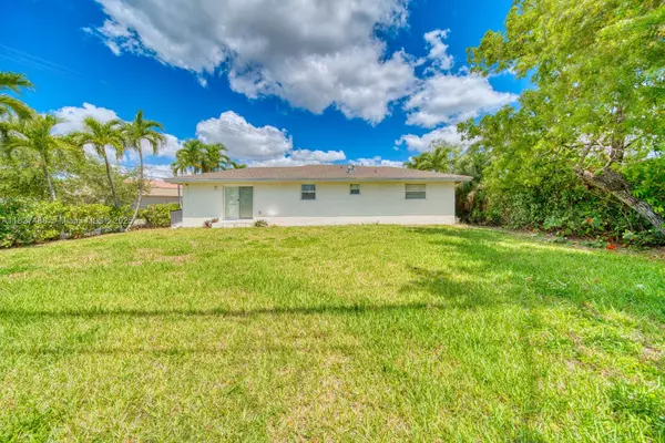 Miami, FL 33157,11492 SW 190th Terr Rd