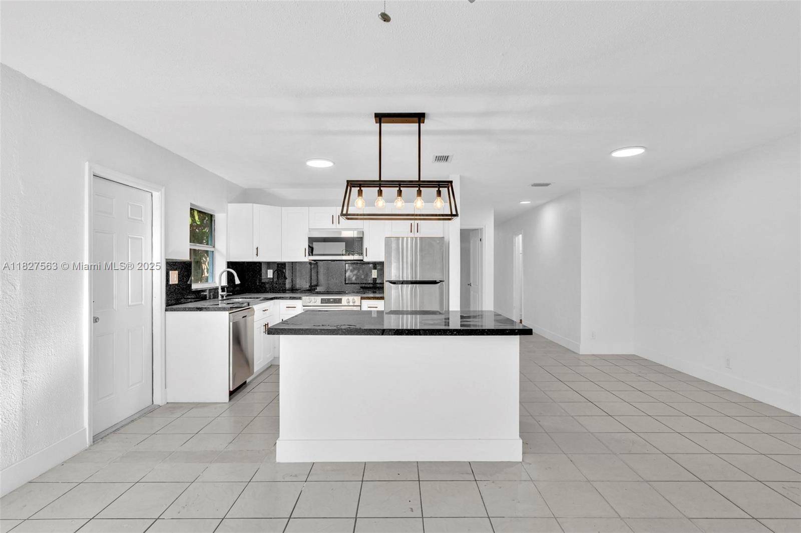 Fort Lauderdale, FL 33311,1515 NW 8th Ave #1515