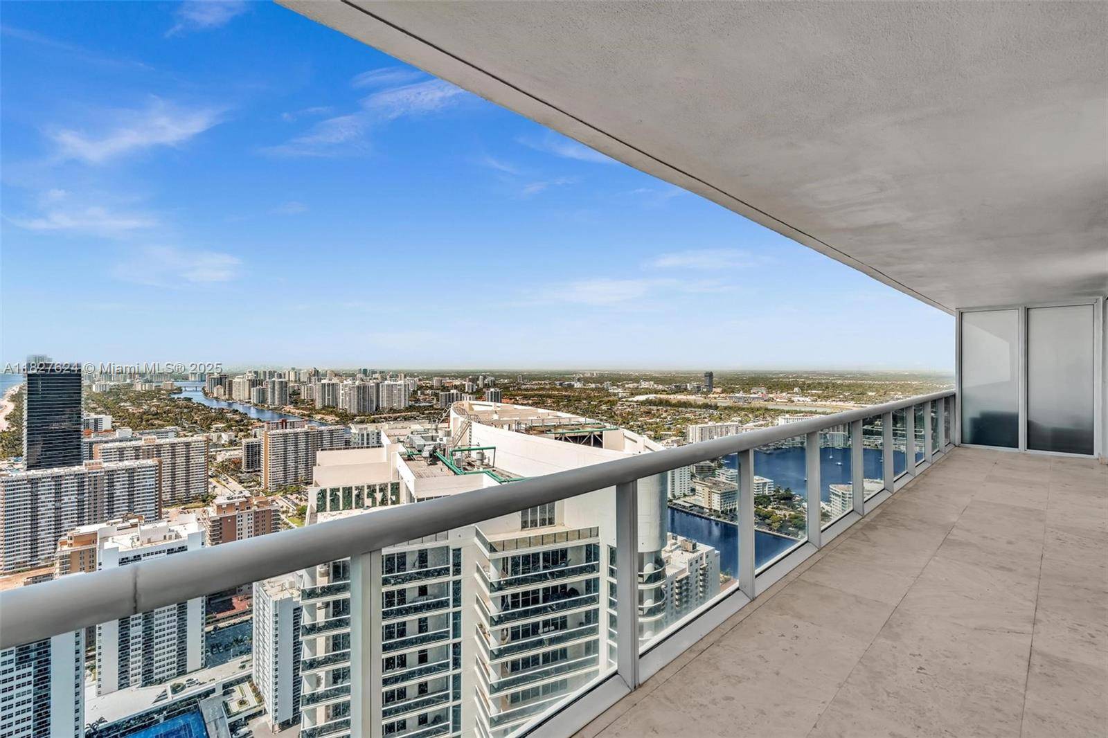 Hallandale Beach, FL 33009,1830 S Ocean Dr #5004