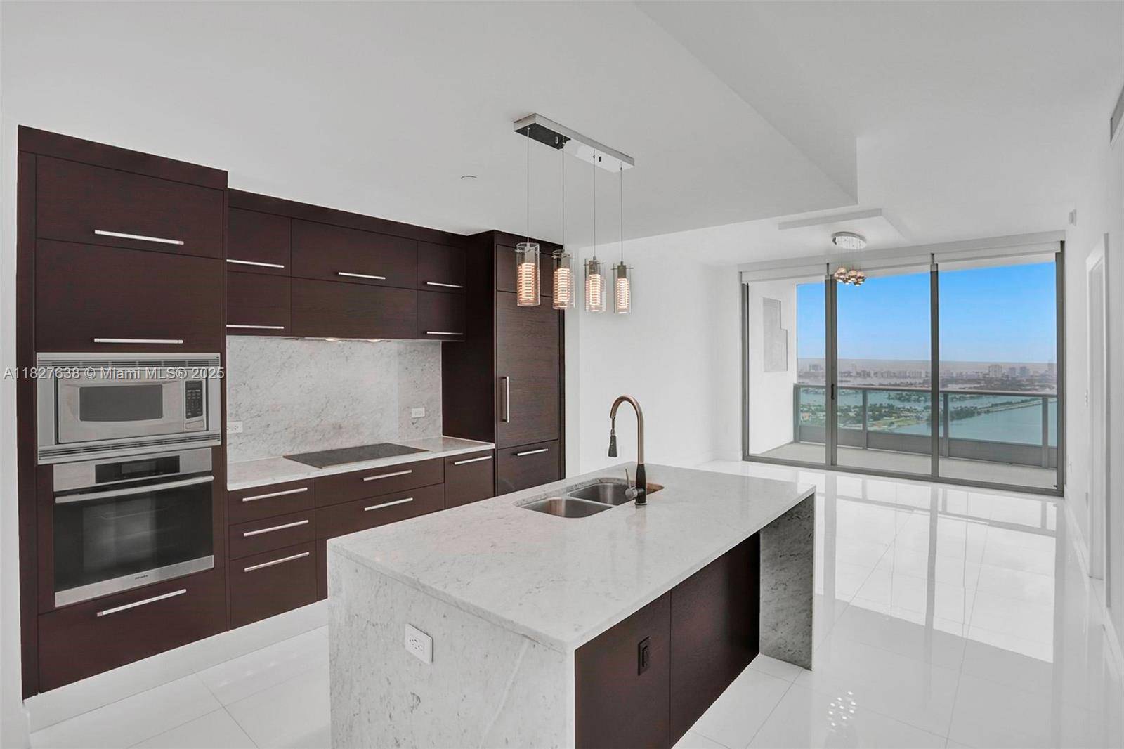 Miami, FL 33132,900 Biscayne Blvd #4803
