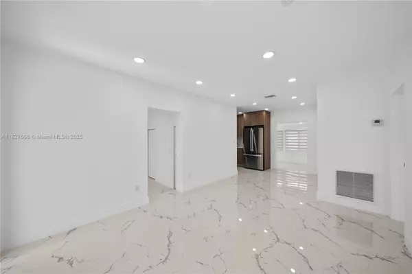 Miami, FL 33135,3627 SW 3rd St #1